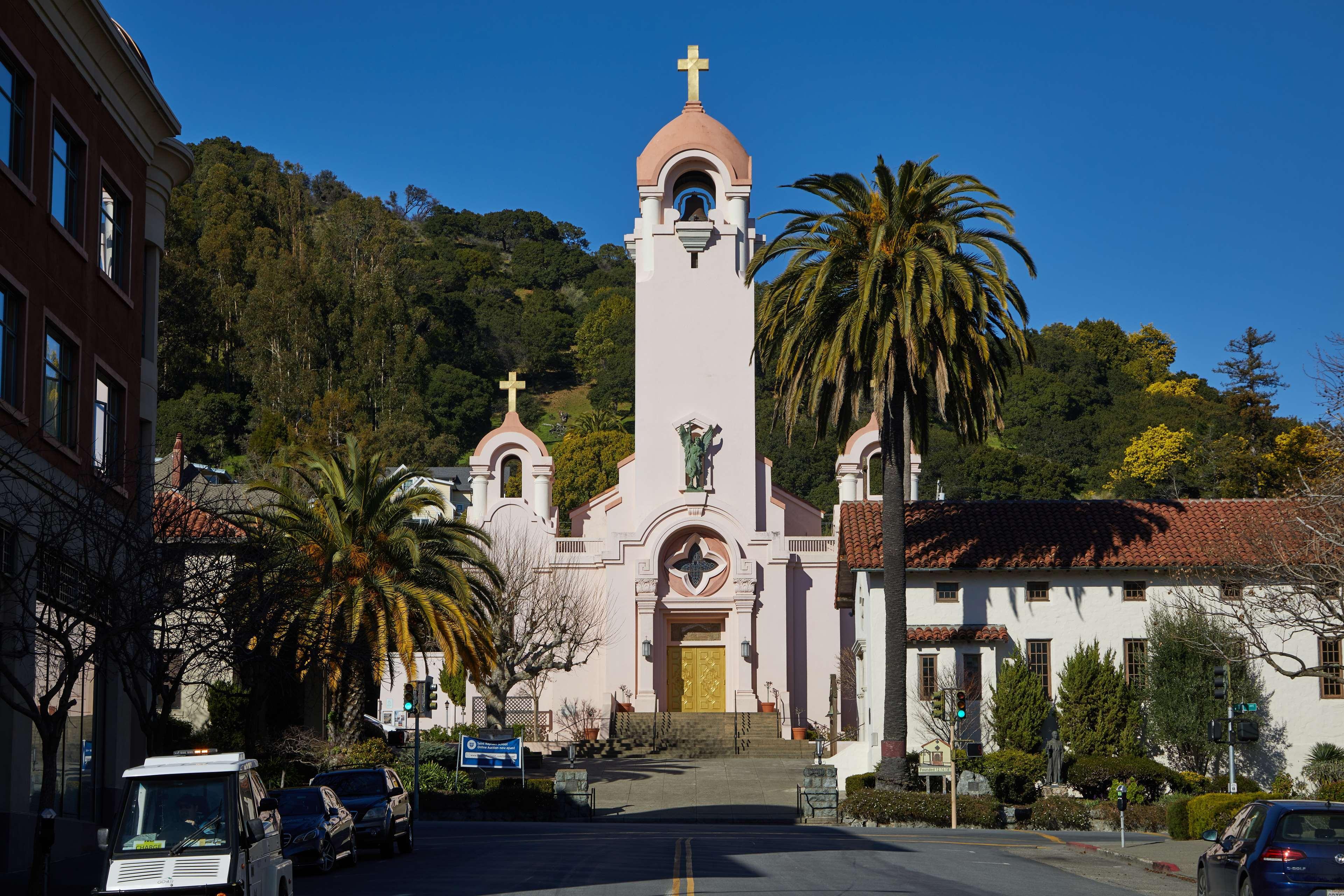 Embassy Suites By Hilton San Rafael Marin County Экстерьер фото